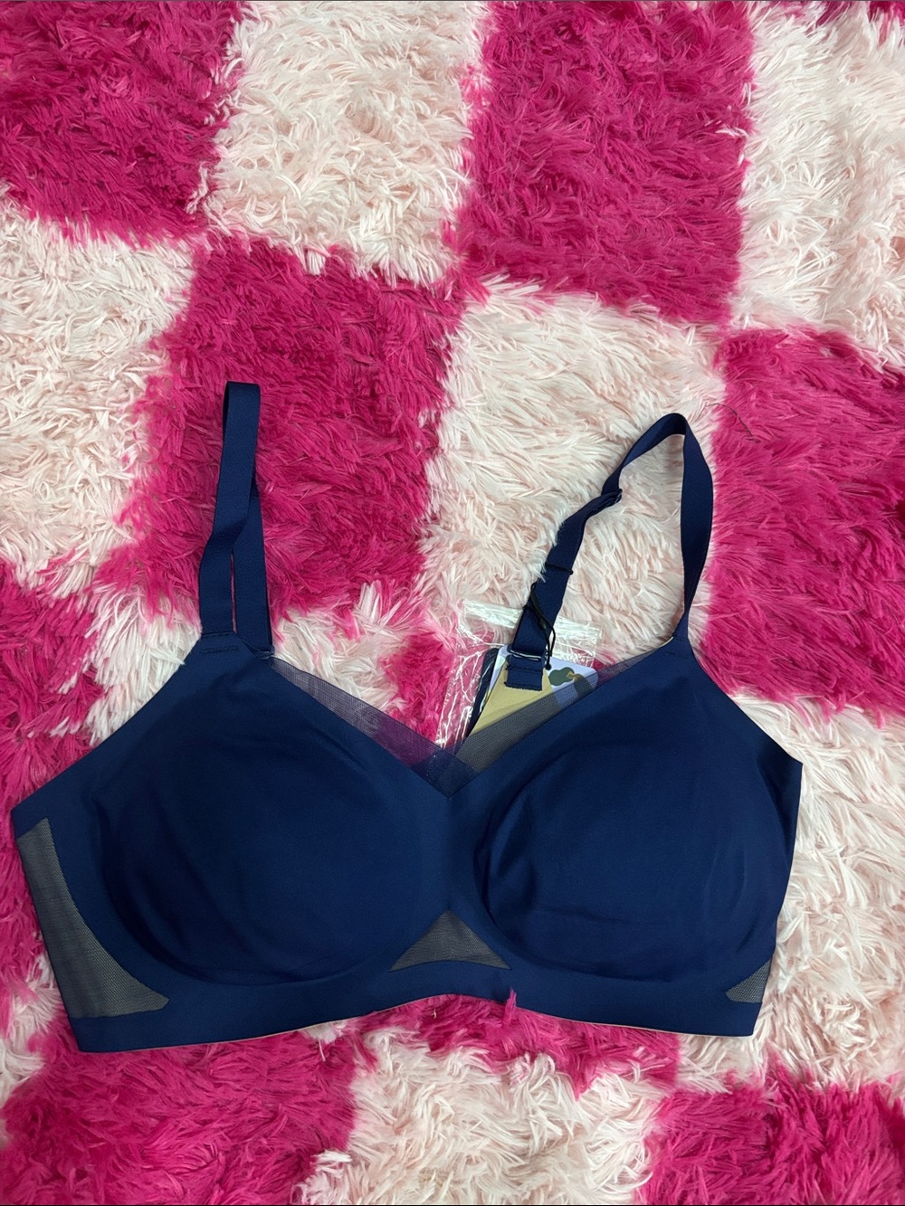 Honeylove medium bra NWT